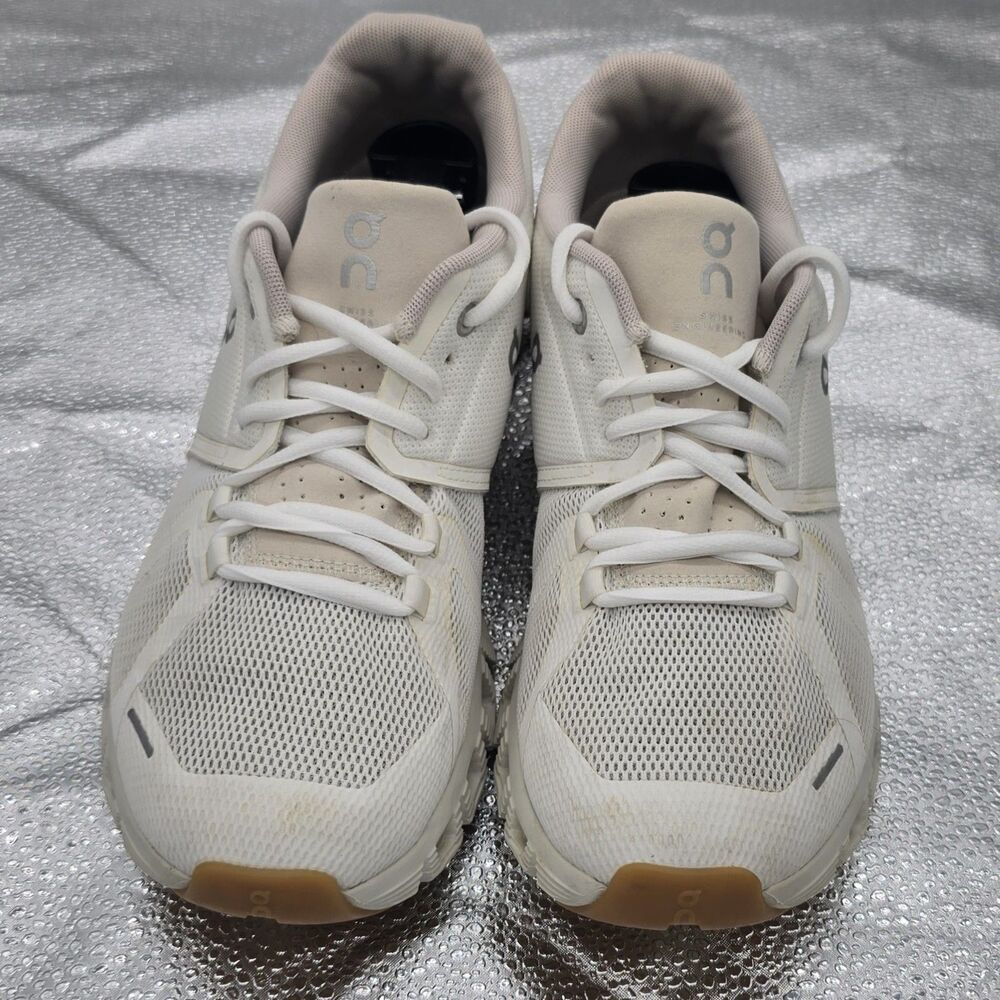 On Running White Athletic Shoes - Picture 2 of 11